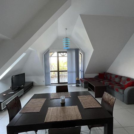 Stunning 2-Bed Apartment In Sea Resort Varna سينتس قسطنطين وهيلينا المظهر الخارجي الصورة