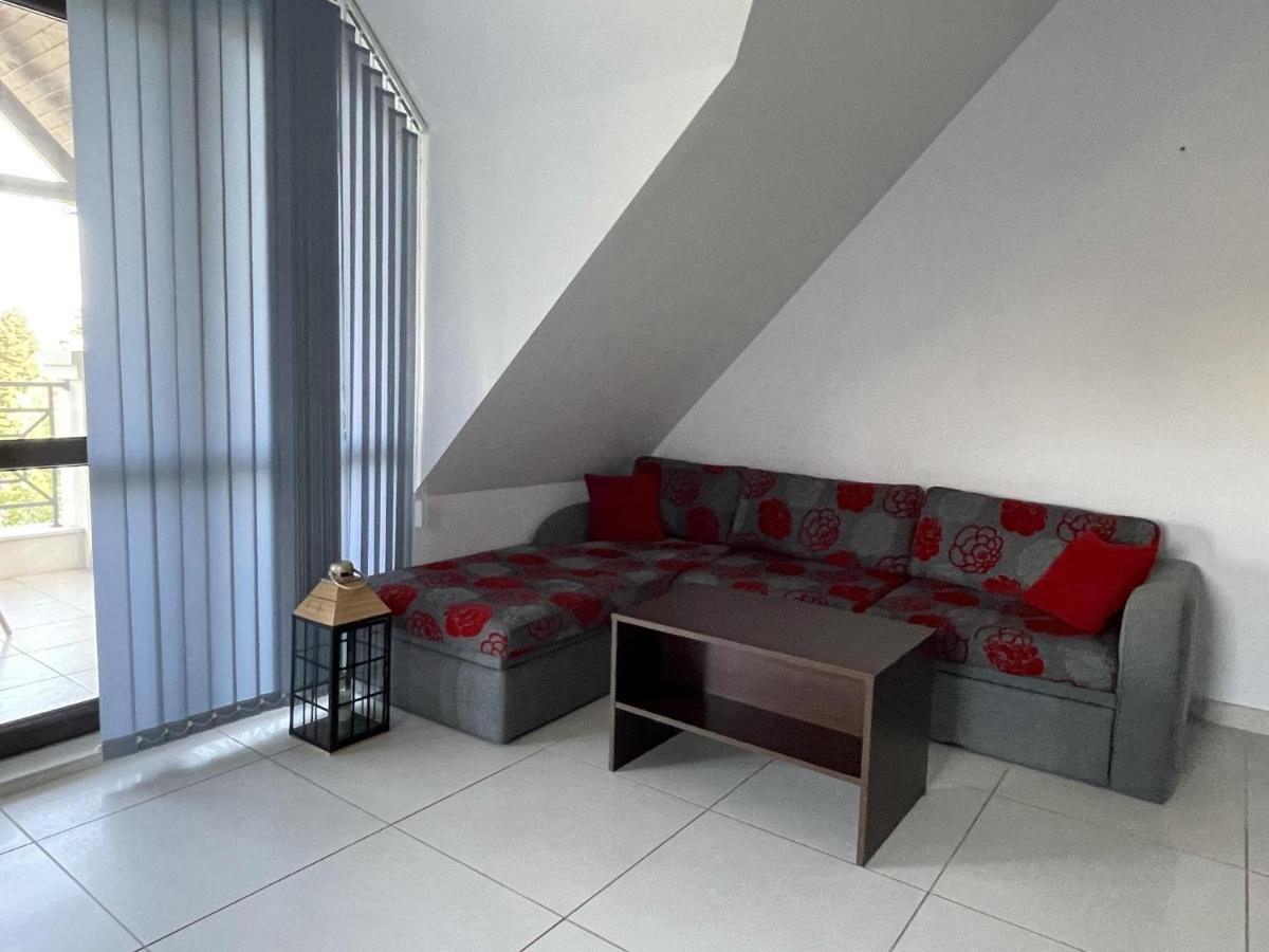 Stunning 2-Bed Apartment In Sea Resort Varna سينتس قسطنطين وهيلينا المظهر الخارجي الصورة