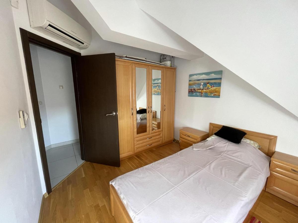Stunning 2-Bed Apartment In Sea Resort Varna سينتس قسطنطين وهيلينا المظهر الخارجي الصورة