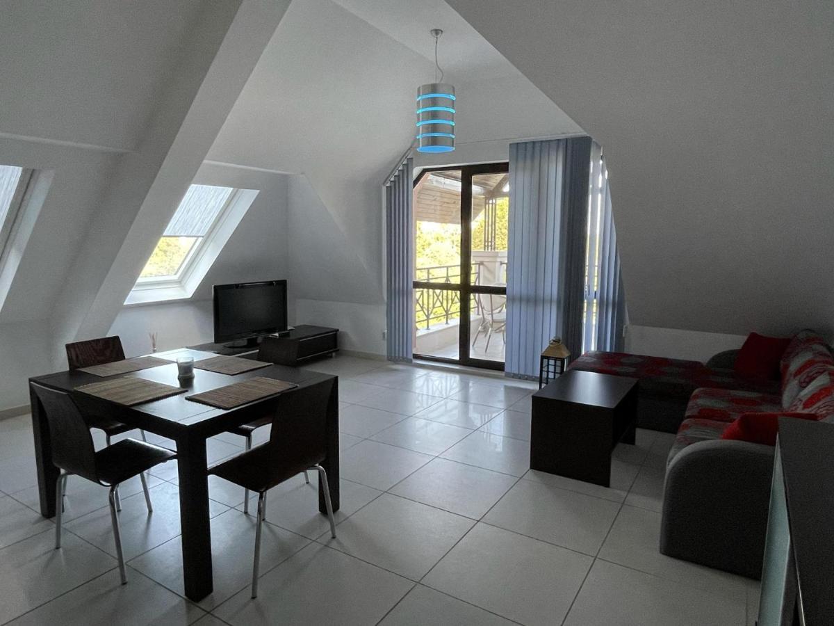 Stunning 2-Bed Apartment In Sea Resort Varna سينتس قسطنطين وهيلينا المظهر الخارجي الصورة